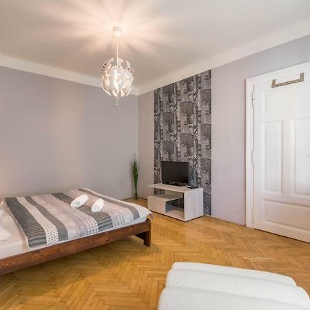 Chest Design Apartments Prága Kültér fotó