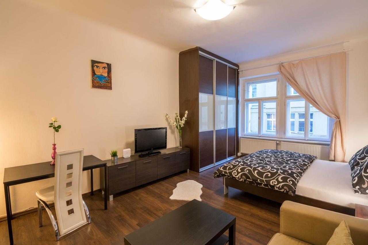 Chest Design Apartments Prága Kültér fotó