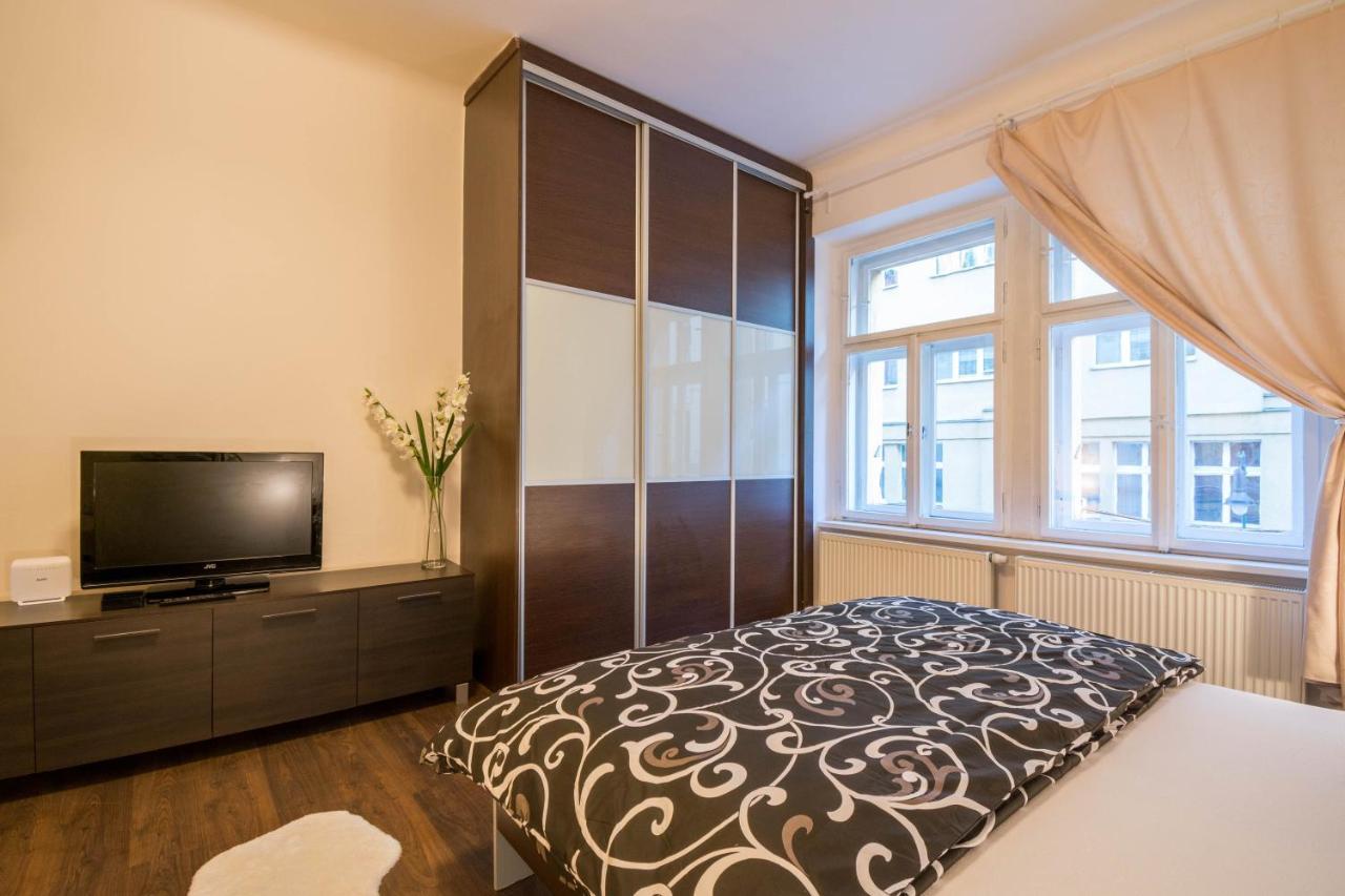Chest Design Apartments Prága Kültér fotó