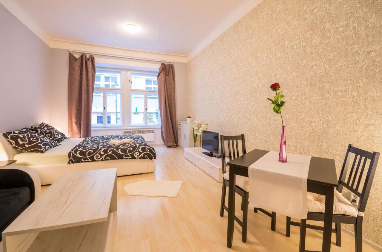 Chest Design Apartments Prága Kültér fotó