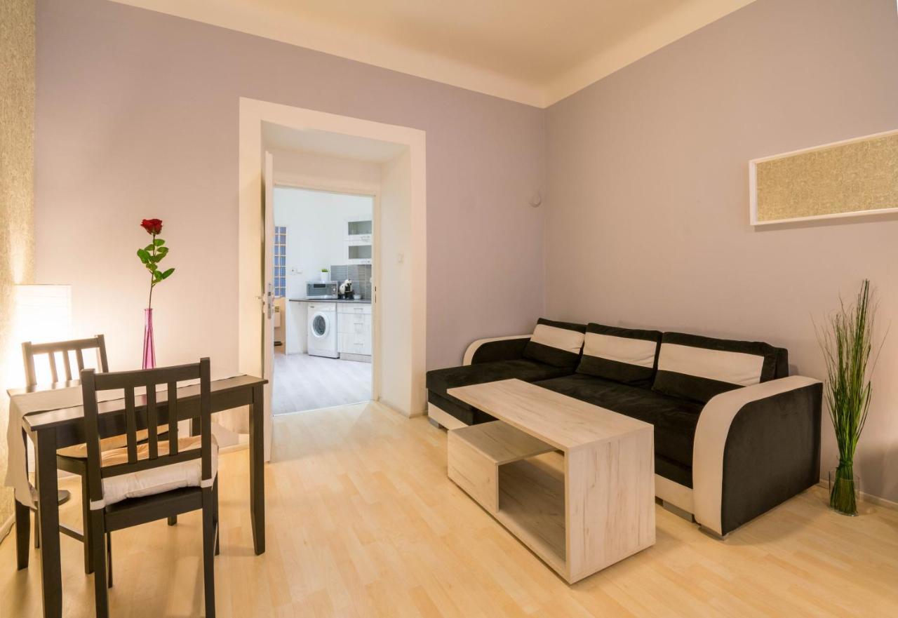 Chest Design Apartments Prága Kültér fotó