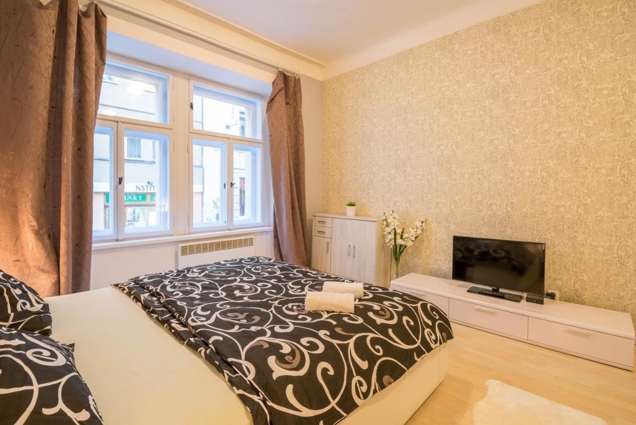 Chest Design Apartments Prága Kültér fotó