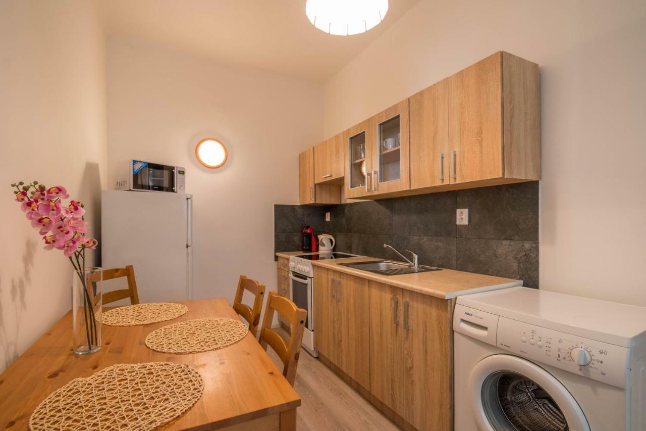 Chest Design Apartments Prága Kültér fotó