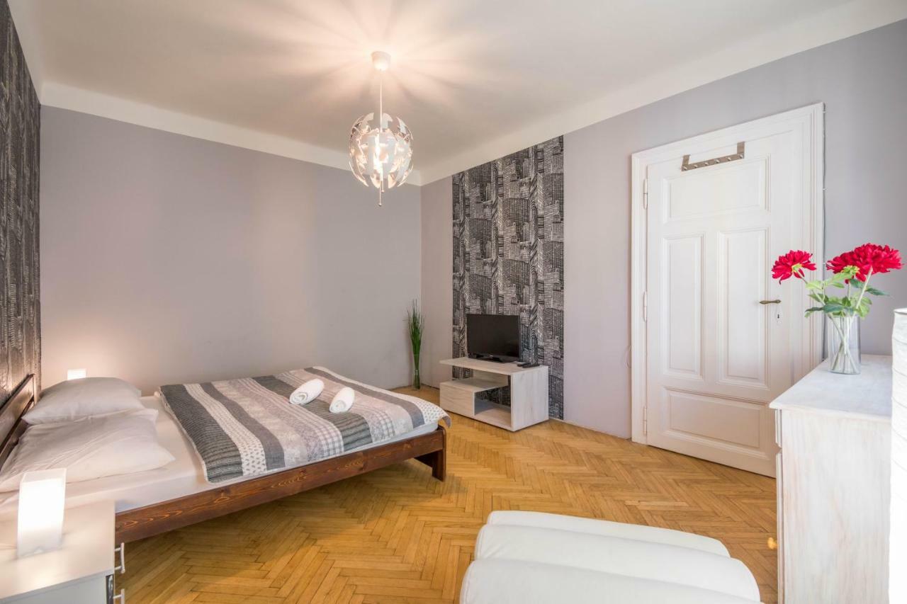 Chest Design Apartments Prága Kültér fotó